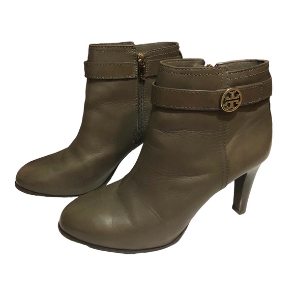 TORY BURCH Taupe Bristol Side Zip Heels Booties - Picture 11 of 12